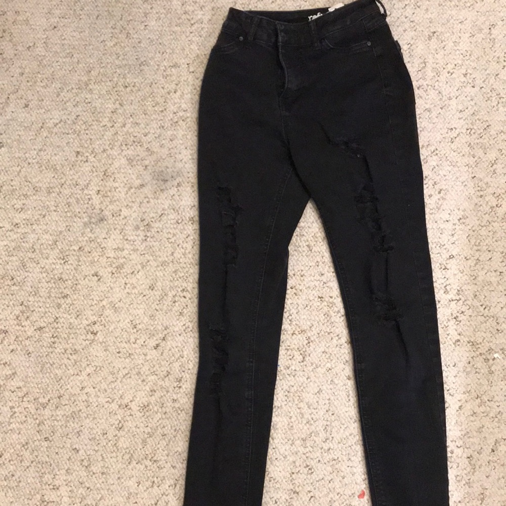 Black ripped jeans